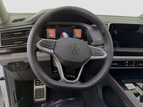 New 2026 Volkswagen Atlas Peak Edition AWD/4WD image 12