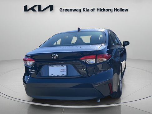Used 2023 Toyota Corolla LE image 6