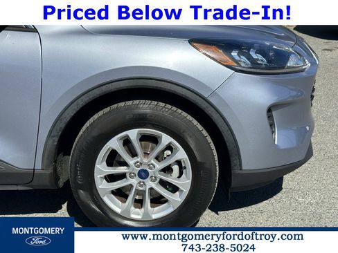 Used 2022 Ford Escape SE image 36