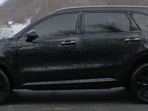 Used 2023 Kia Sorento SX image 10