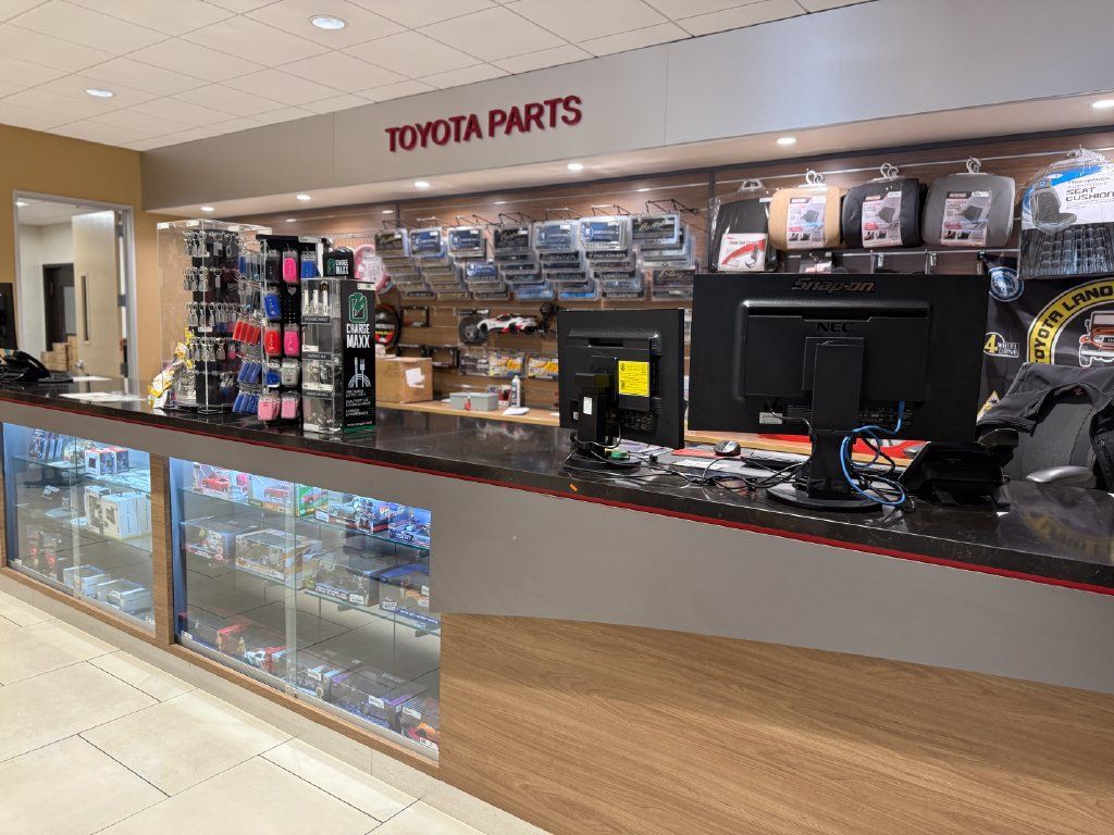 Used 2020 Toyota Camry XLE FWD image 7