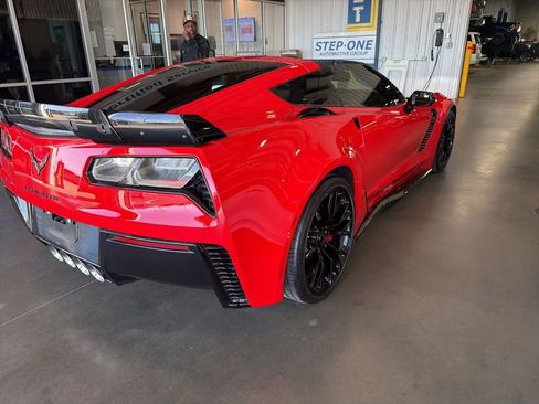 Used 2016 Chevrolet Corvette Z06 w/ 2LZ Preferred Equipment Group image 4