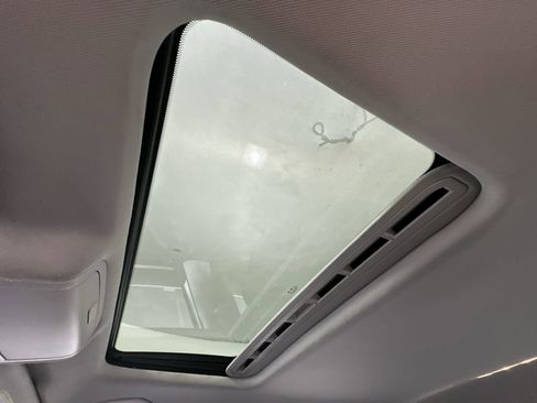 Used 2017 Volkswagen Passat 1.8T SEL Premium image 26