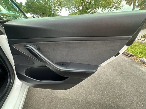 Used 2021 Tesla Model 3 Standard Range Plus RWD image 23