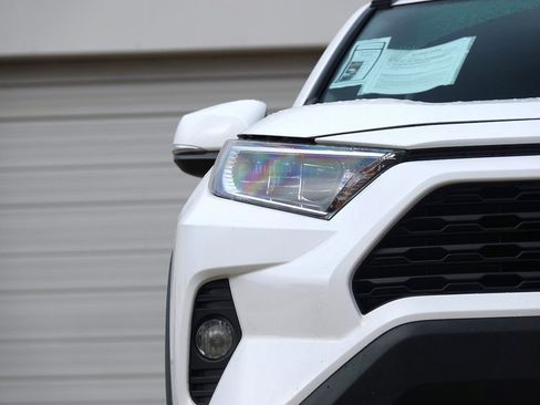 Used 2019 Toyota RAV4 XLE image 34