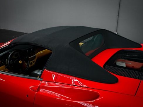 Used 2005 Ferrari 360 Spider RWD image 3