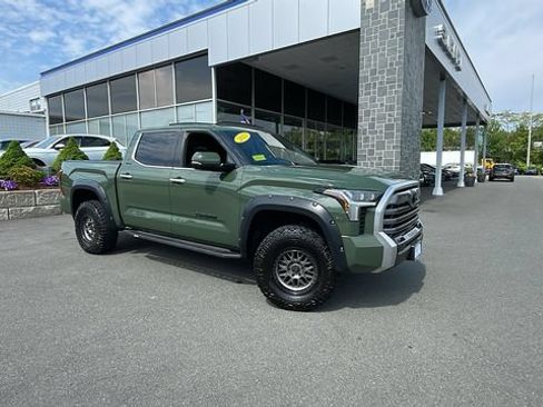 Used 2023 Toyota Tundra Limited AWD/4WD image 9