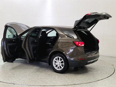 Used 2024 Chevrolet Equinox LT FWD image 11