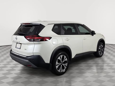 Used 2023 Nissan Rogue SV FWD image 8