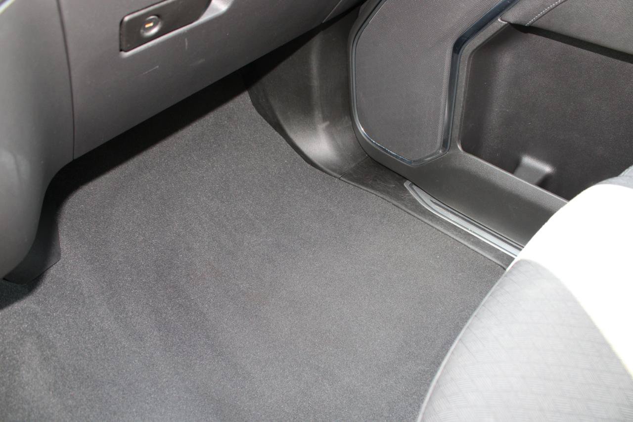 Used 2023 Chevrolet Silverado 1500 RST RWD image 22