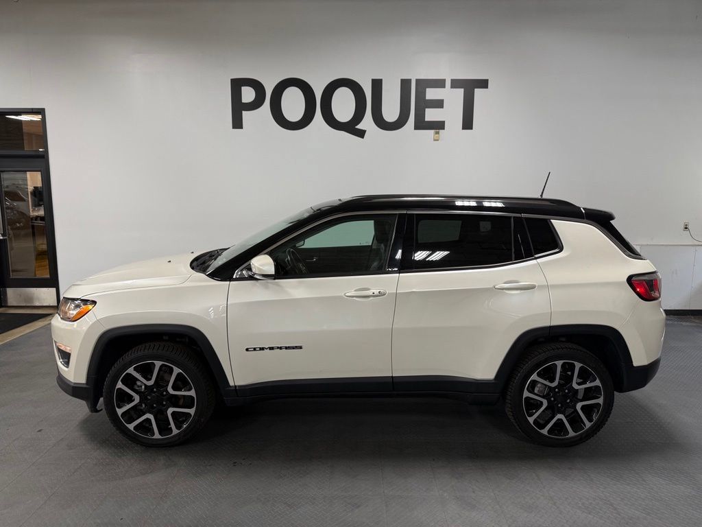 Used 2019 Jeep Compass Limited w/ Advanced Safety Group AWD/4WD image 1