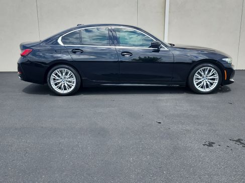 Used 2023 BMW 330i Sedan w/ Driving Assistance Package RWD image 3