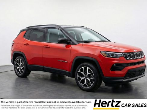 Used 2025 Jeep Compass Limited AWD/4WD image 1