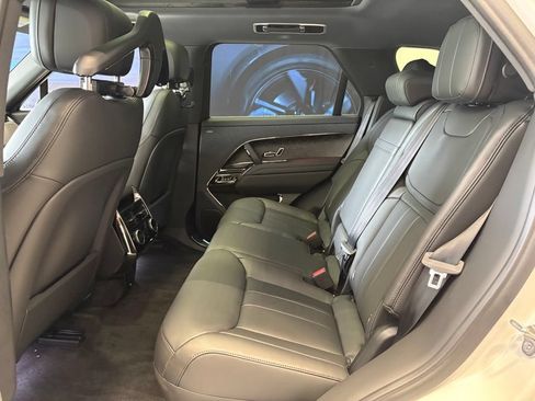 New 2026 Land Rover Range Rover Sport Dynamic SE AWD/4WD image 12