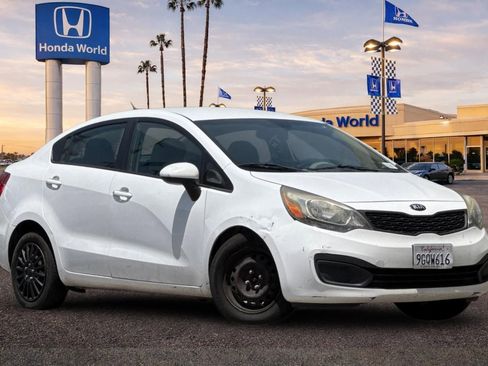 Used 2013 Kia Rio LX FWD image 2
