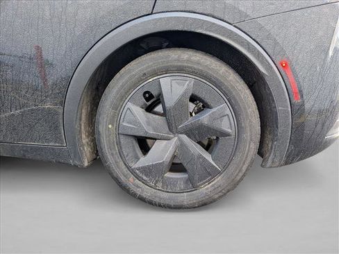 Used 2025 Toyota Prius LE image 13