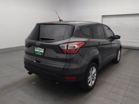 Used 2017 Ford Escape SE FWD image 9