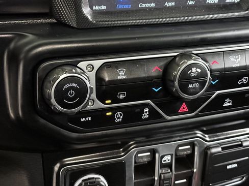 Certified 2021 Jeep Wrangler Unlimited Sport image 26