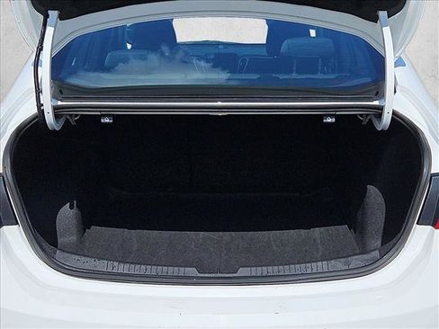 Used 2025 Chevrolet Malibu LT FWD image 6