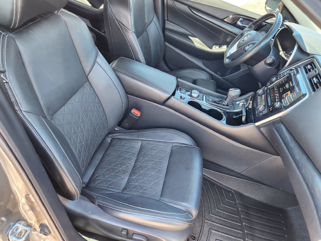 Certified 2022 Nissan Maxima Platinum w/ Sport Mat Group FWD image 11
