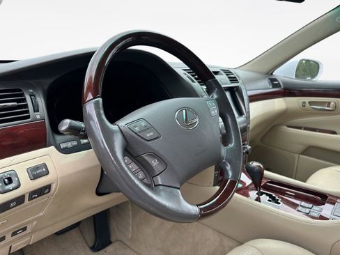 Used 2007 Lexus LS 460 L RWD image 11
