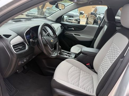 Used 2021 Chevrolet Equinox LT image 11