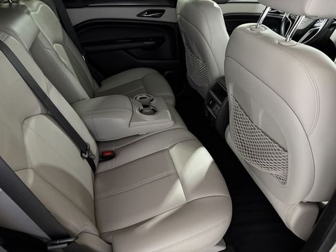 Used 2014 Cadillac SRX FWD image 38