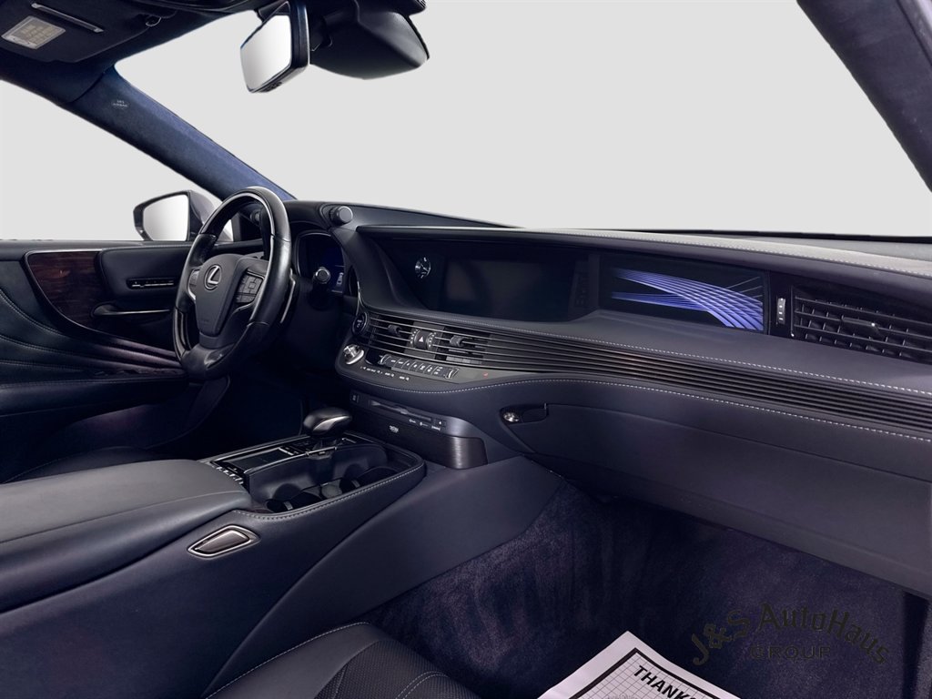 Used 2019 Lexus LS 500h w/ Interior Upgrade Package RWD image 38
