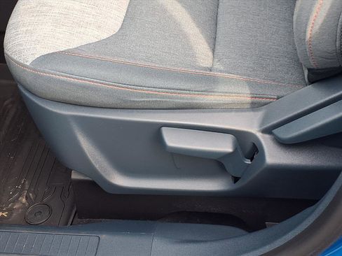 Certified 2022 Ford Maverick XLT image 4