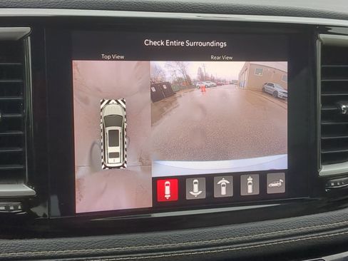 Used 2021 Chrysler Pacifica Touring-L image 36