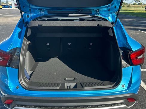 New 2025 Chevrolet Trax LT image 15