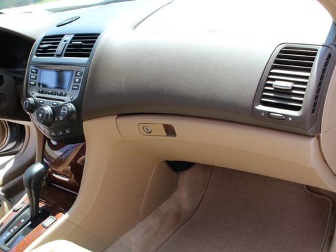 Used 2006 Honda Accord EX-L image 22