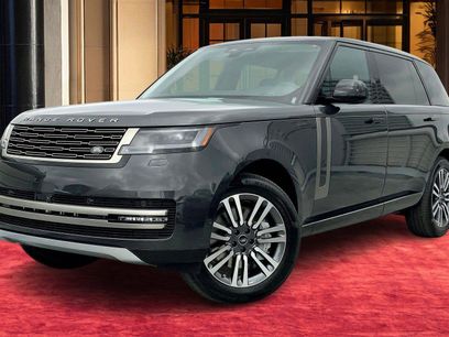 New 2025 Land Rover Range Rover Long Wheelbase SE