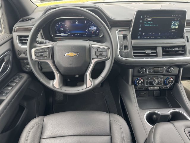 Used 2024 Chevrolet Suburban LT AWD/4WD image 41
