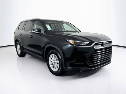 Certified 2025 Toyota Grand Highlander FWD image 10
