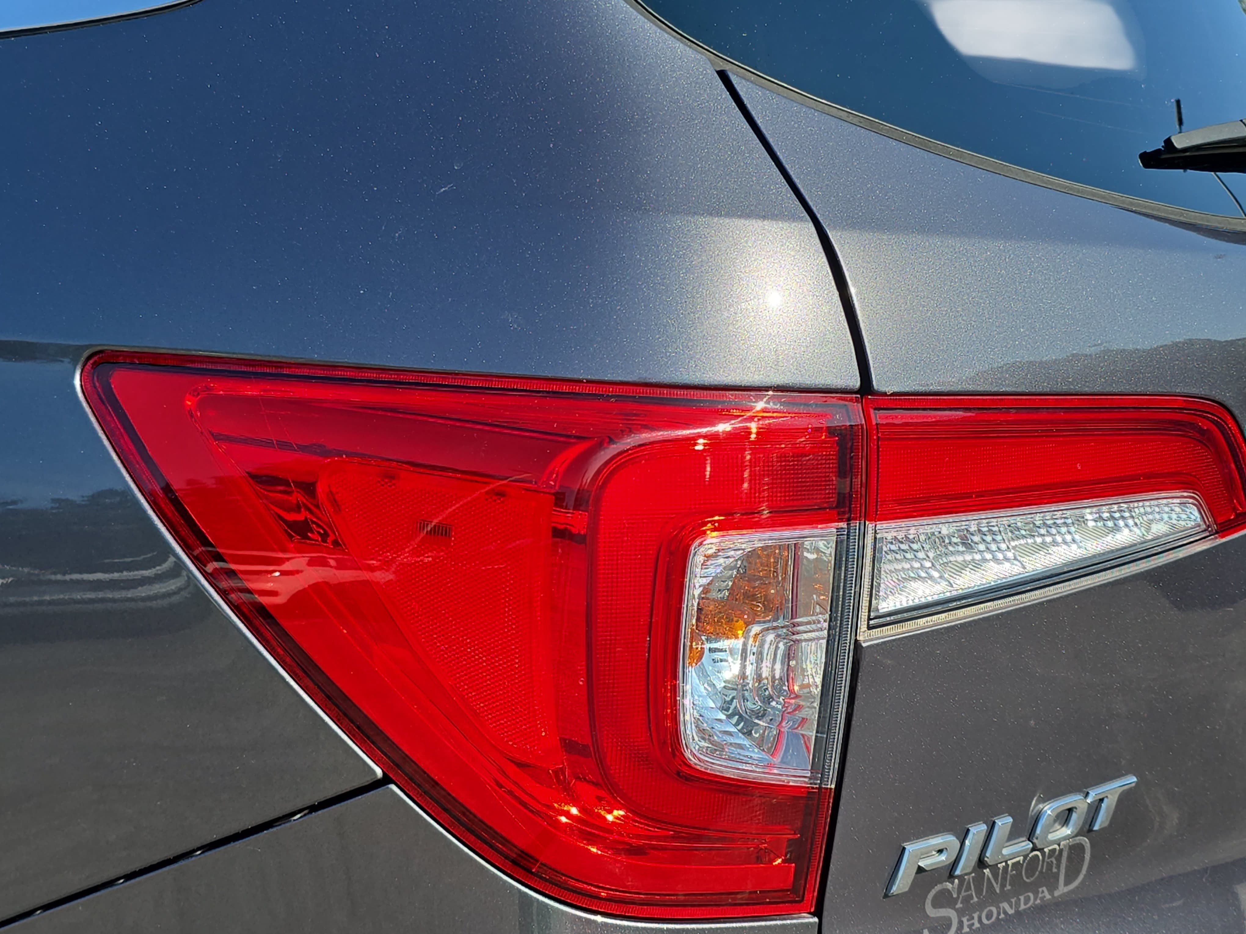 Used 2020 Honda Pilot Elite image 35