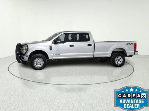 Used 2018 Ford F250 XLT w/ XLT Value Package AWD/4WD image 4