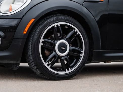 Used 2011 MINI Cooper Hardtop image 34