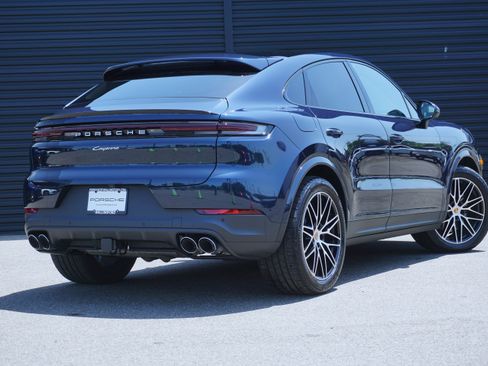 Certified 2026 Porsche Cayenne Coupe AWD/4WD image 8