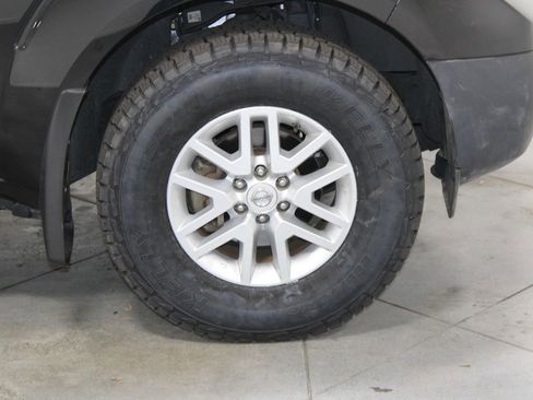 Used 2019 Nissan Frontier SV w/ Value Truck Package image 12