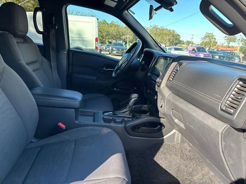 Used 2023 Nissan Frontier SV w/ Midnight Edition Package RWD image 13