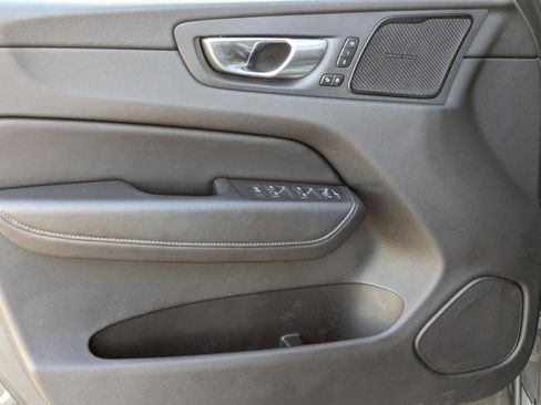 Used 2021 Volvo XC60 T5 Inscription image 9