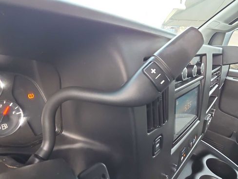 Used 2017 Chevrolet Express 3500 LT w/ LT Preferred Equipment Group image 17