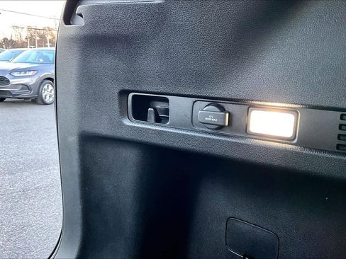 Used 2023 Honda CR-V LX image 32