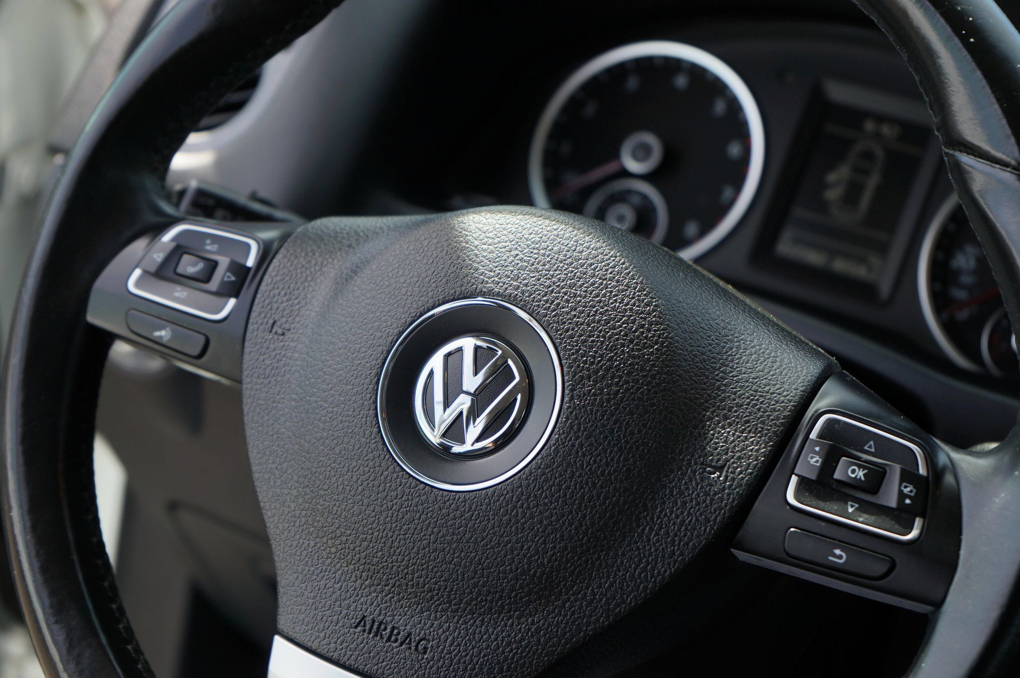 Used 2017 Volkswagen Tiguan S FWD image 16