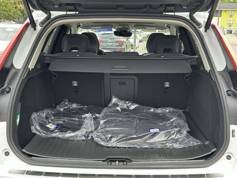 New 2025 Volvo XC60 B5 Plus w/ Protection Package Premier image 13