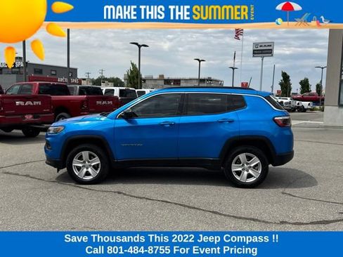 Certified 2022 Jeep Compass Latitude AWD/4WD image 2