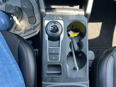 New 2025 Ford Escape ST-Line w/ Tech Pack #1 FWD image 19
