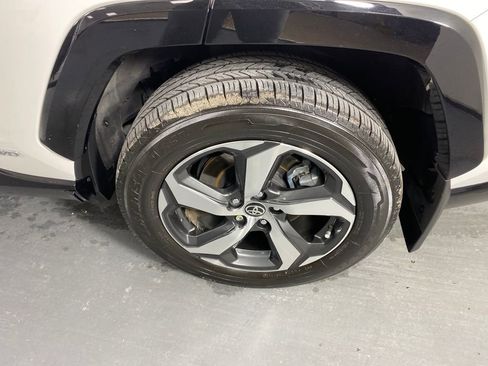 Certified 2021 Toyota RAV4 SE image 27