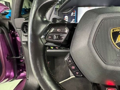 Used 2022 Lamborghini Huracan EVO image 23